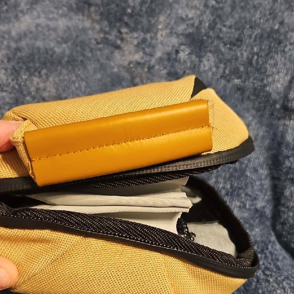 Tripped Tech Bag - Picture 3 of 6